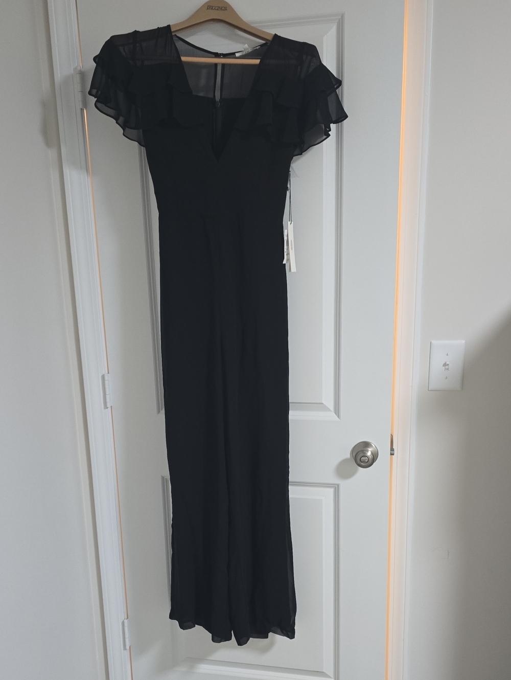 Elegant Black Ruffle-Shoulder Maxi Jumper